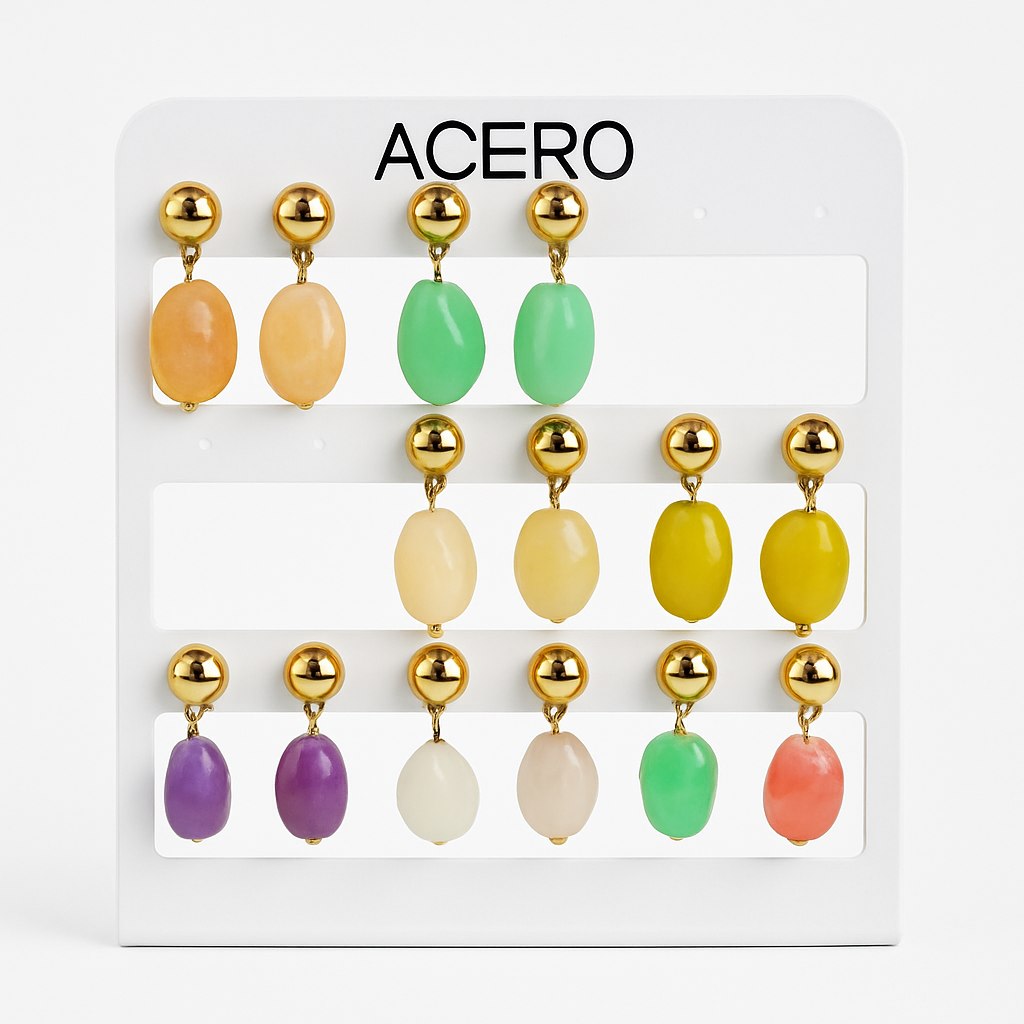 Pendientes de piedra de colores con acabado dorado
